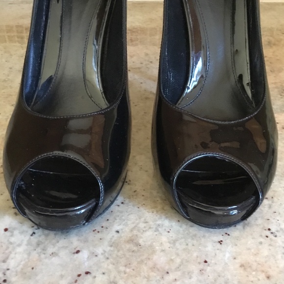 Authentic Fendi Black Patent Leather Spuntata Vernice Peep Toe Platform Pumps - Picture 9 of 15